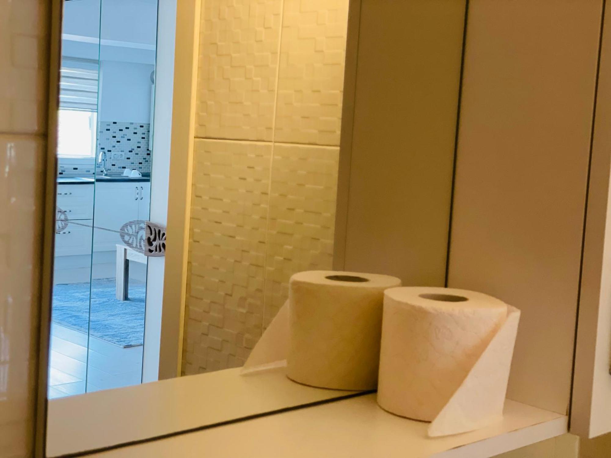 Airplane Plaza Apartman Otopeni Kültér fotó
