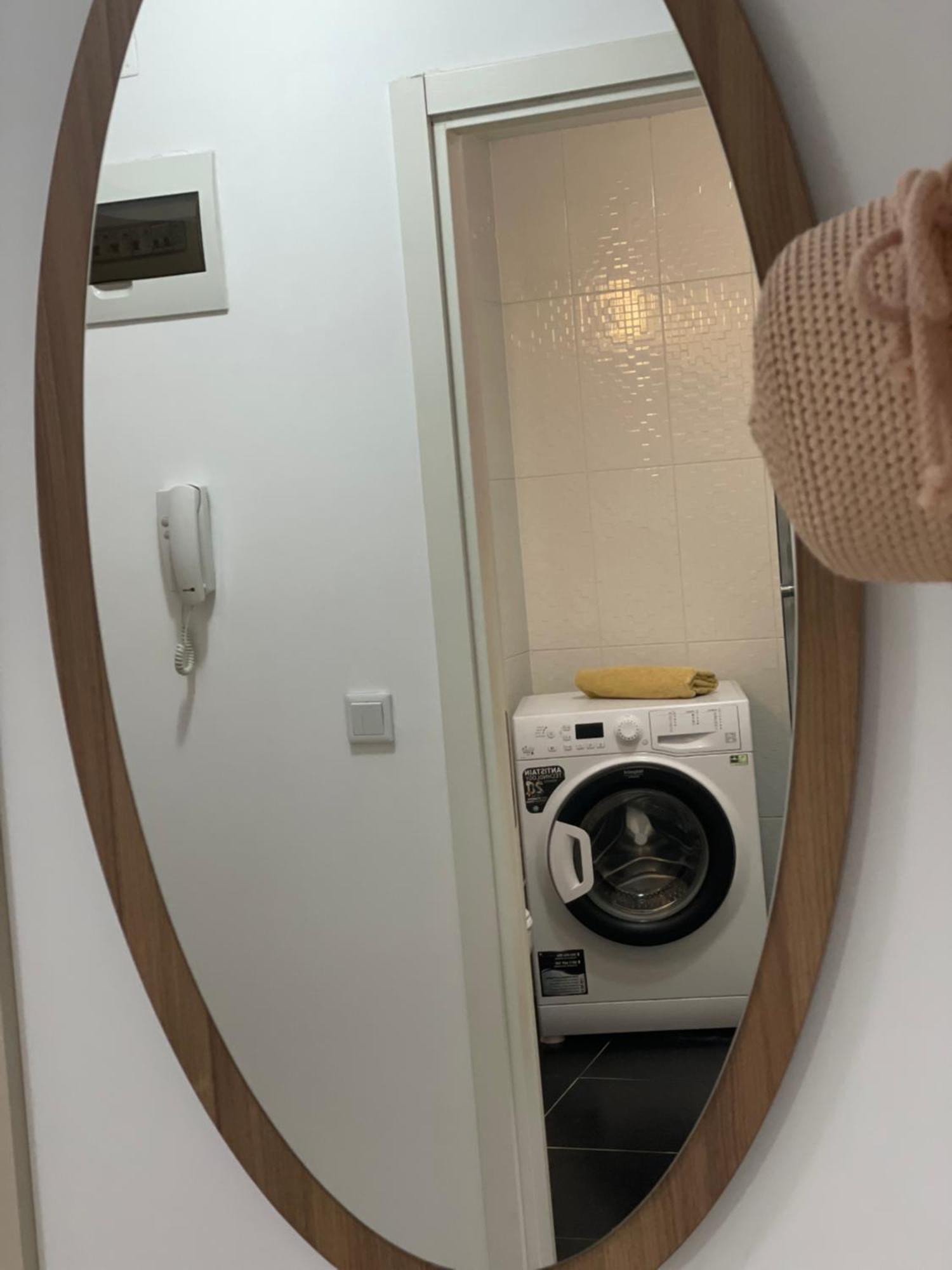 Airplane Plaza Apartman Otopeni Kültér fotó